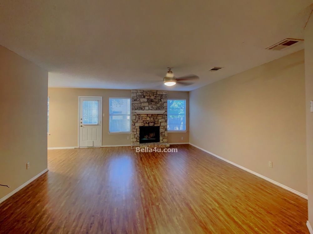 Magnificent Milwood for Lease! property image