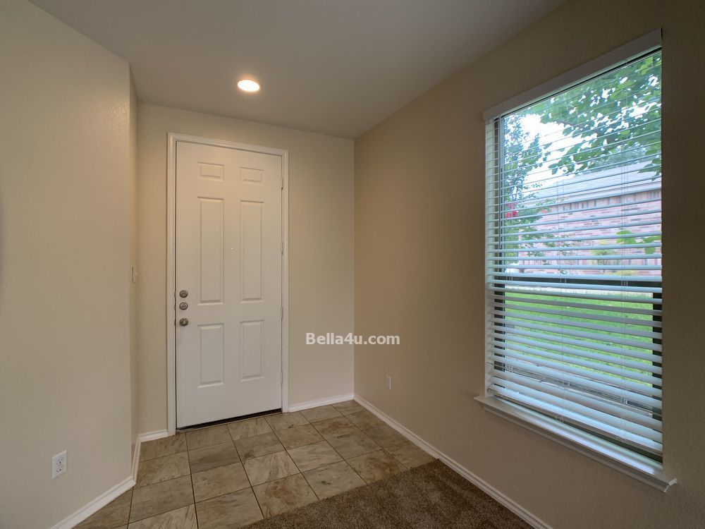 Delightful Home for Lease in Kyle! property image