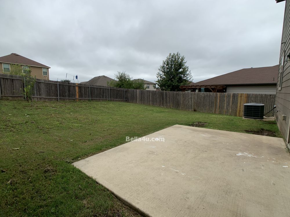 Delightful Home for Lease in Kyle! property image