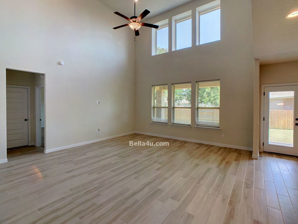 Spectacular Home in Leander property image