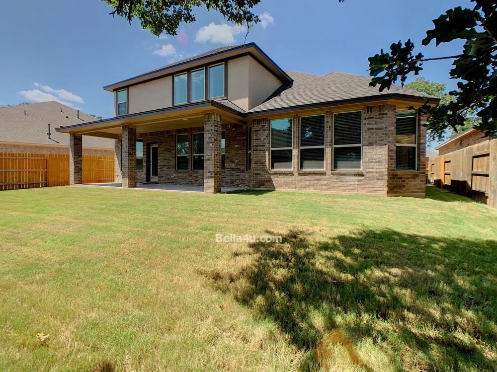 Spectacular Home in Leander property image