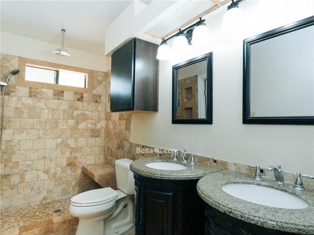 Splendid Home in South Austin property image