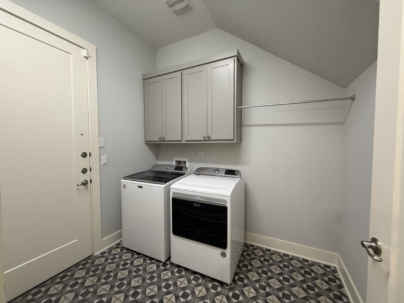 Lovely Condo in SW Austin property image
