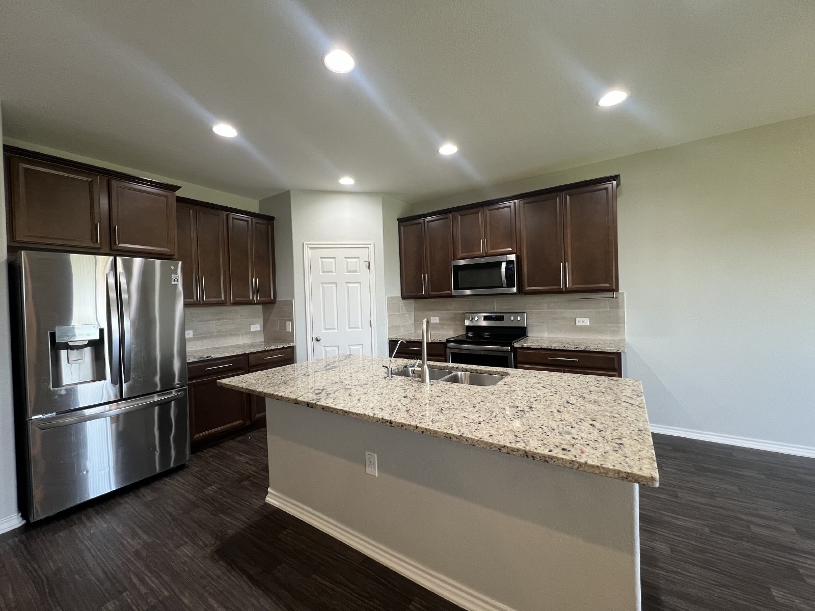 Magnificent Home in Manor! property image