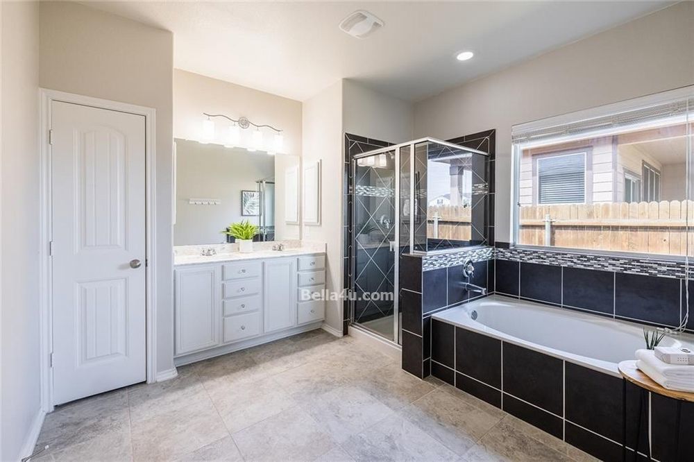 Gorgeous Home in Round Rock property image