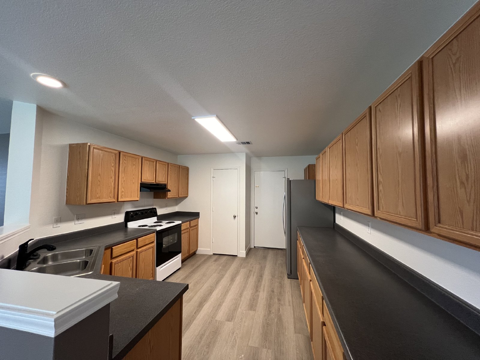 Fresh home for Lease in Kyle TX property image