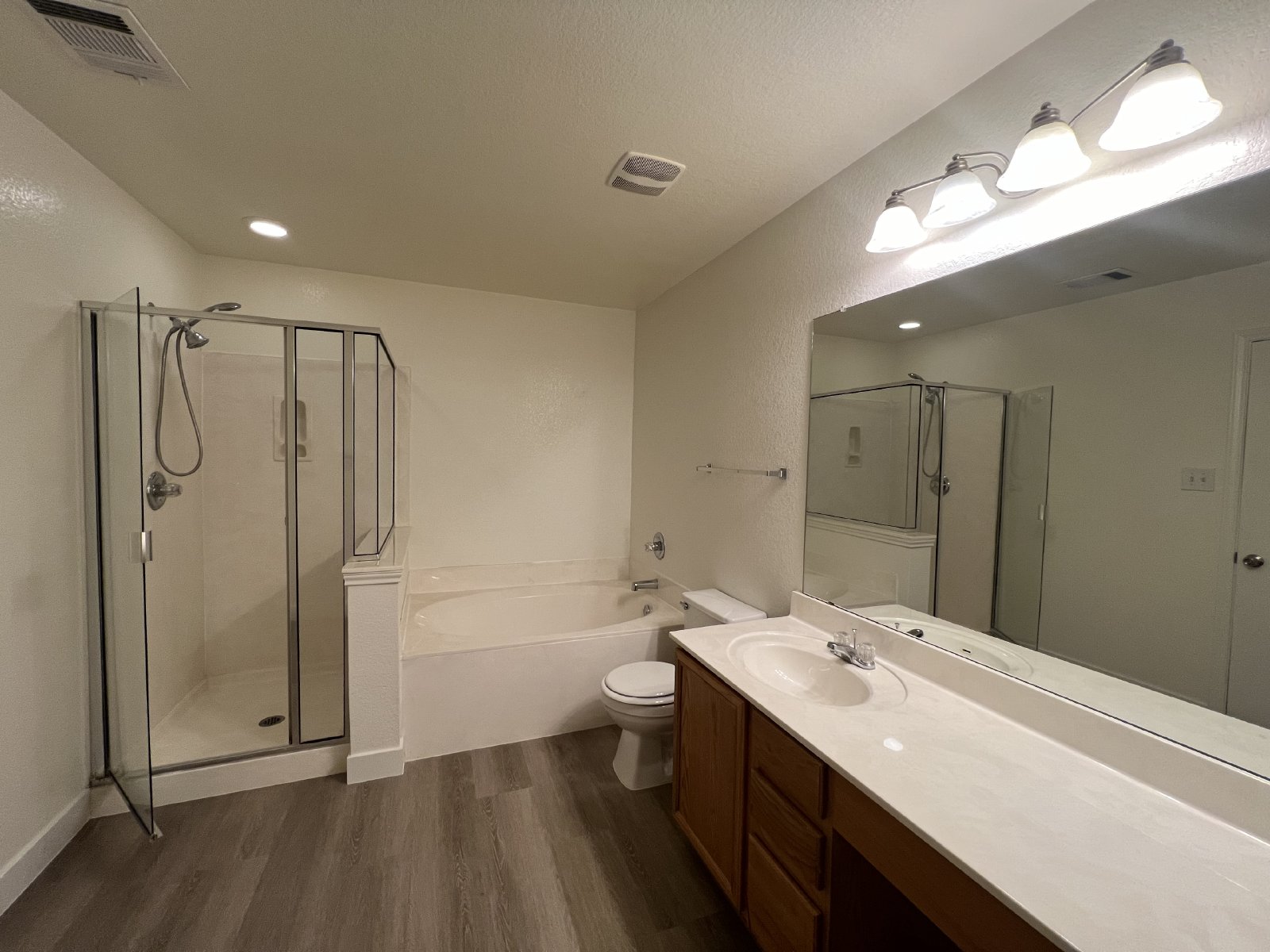 Fresh home for Lease in Kyle TX property image
