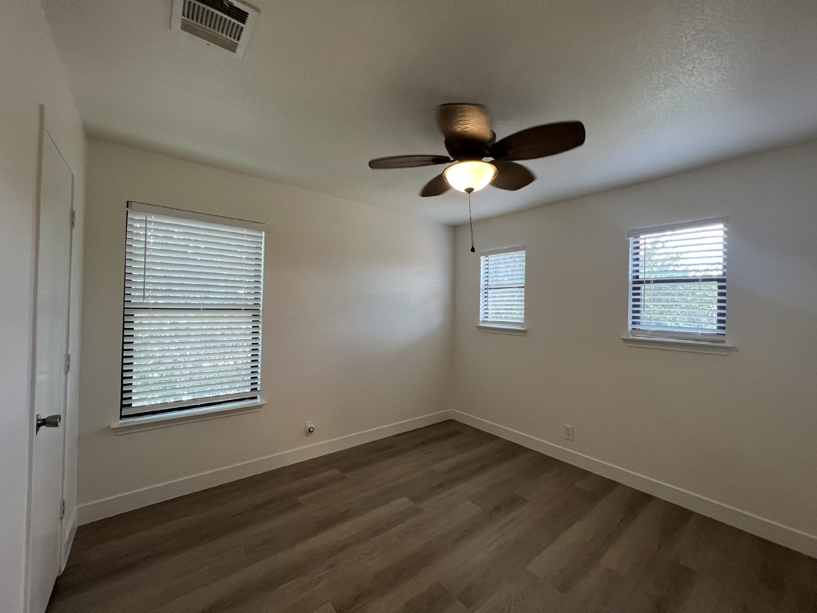 Fresh home for Lease in Kyle TX property image