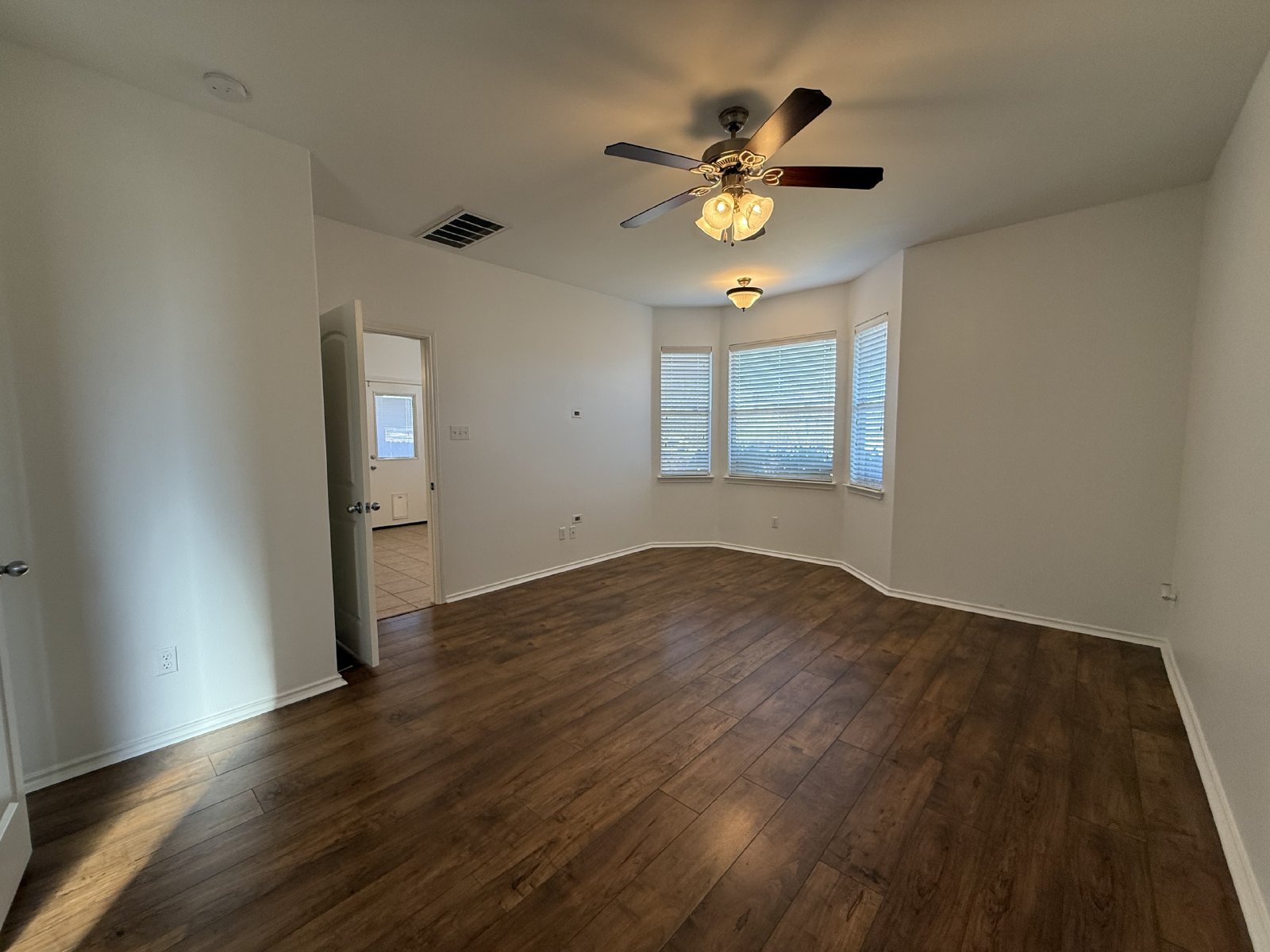 Beautiful Buda Home for Lease property image