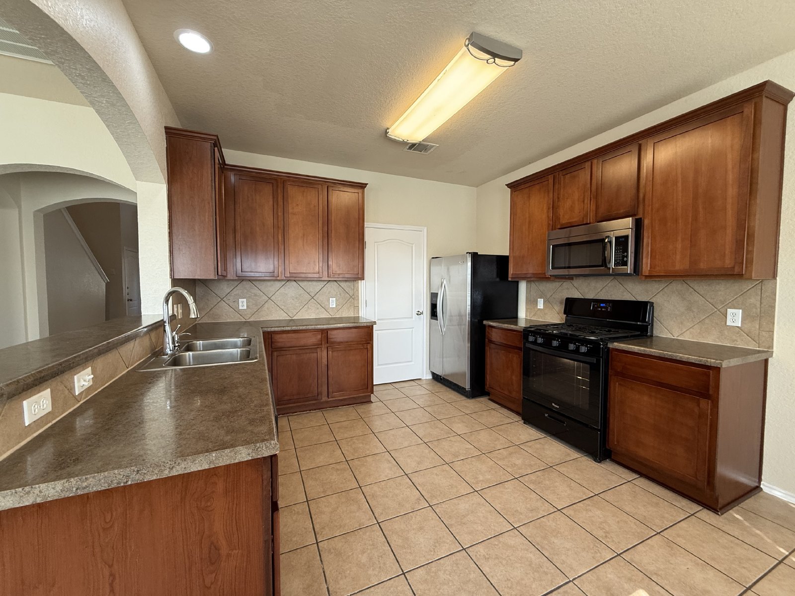 Super Stoney Brook Home for Lease! property image