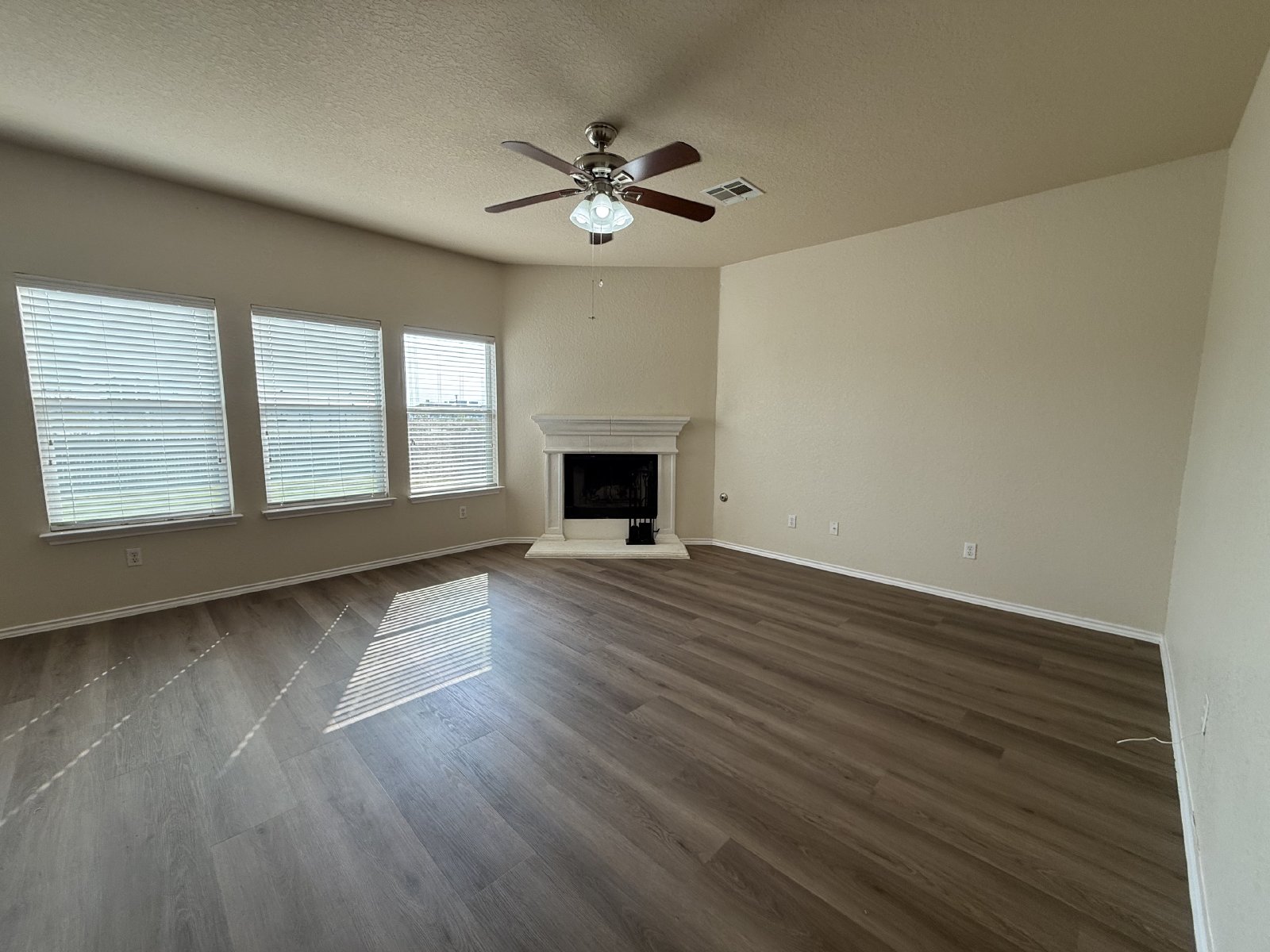 Super Stoney Brook Home for Lease! property image