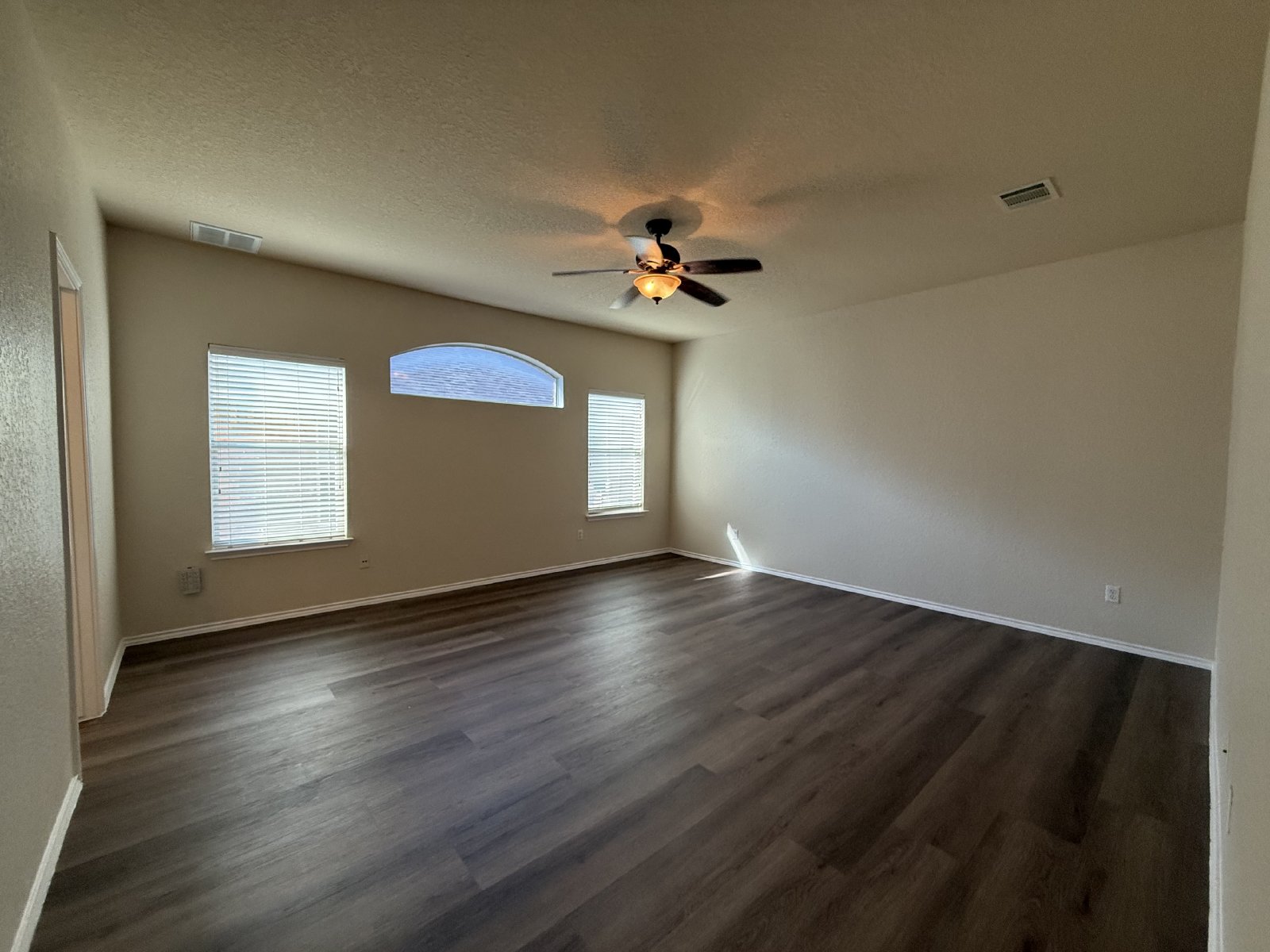 Super Stoney Brook Home for Lease! property image