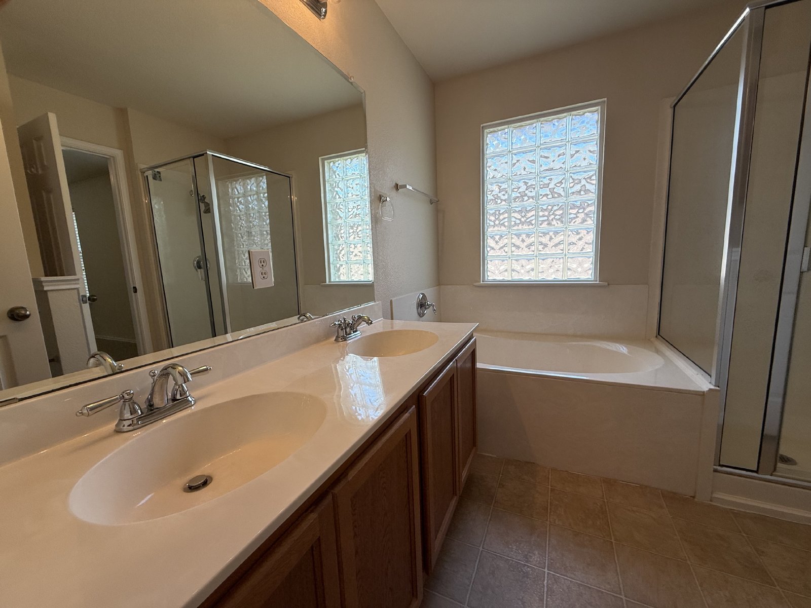 Highland Park Beauty! property image