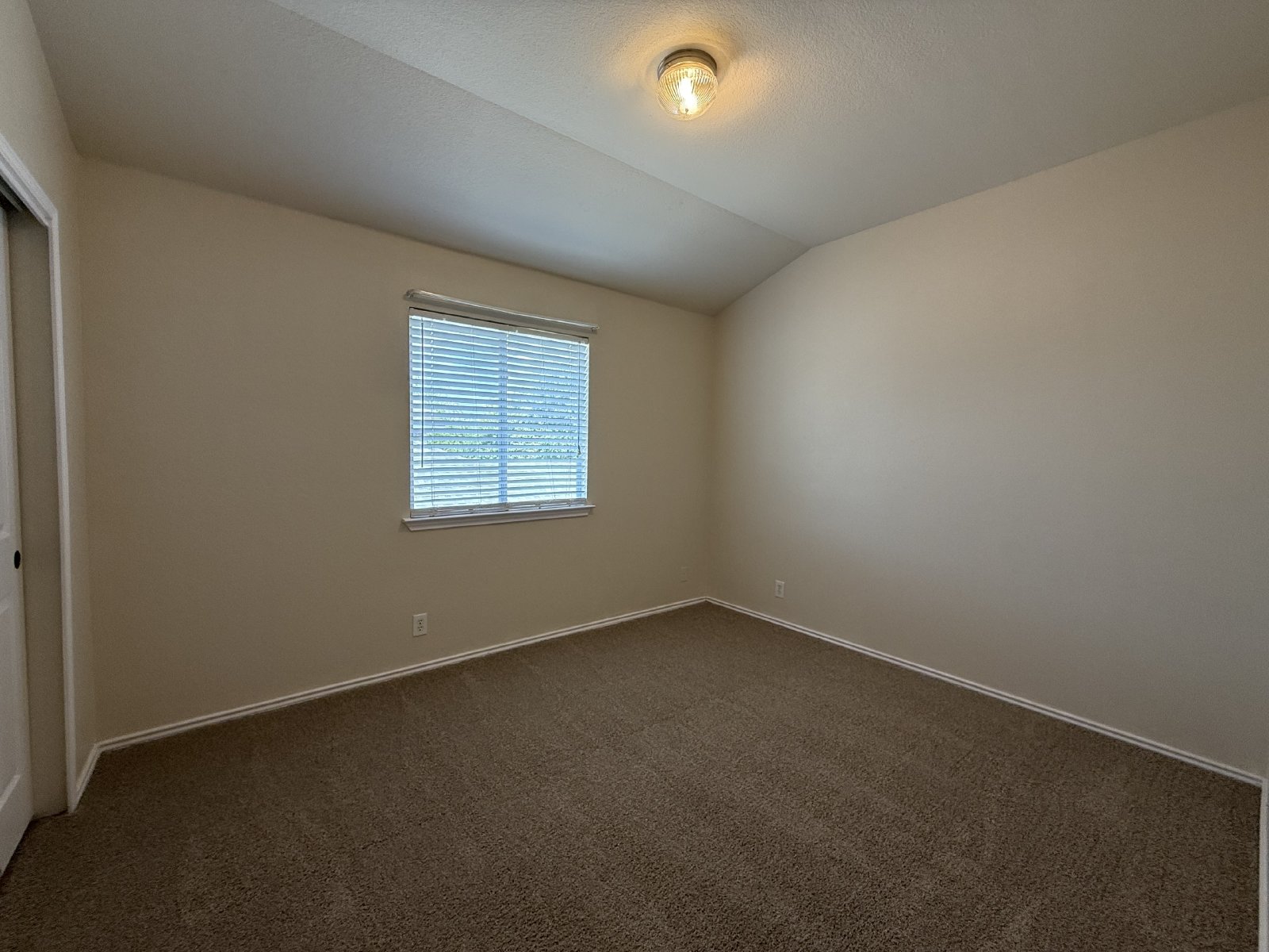 Highland Park Beauty! property image